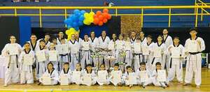Taekwondo: Exámenes itapuenses - Polideportivo - ABC Color