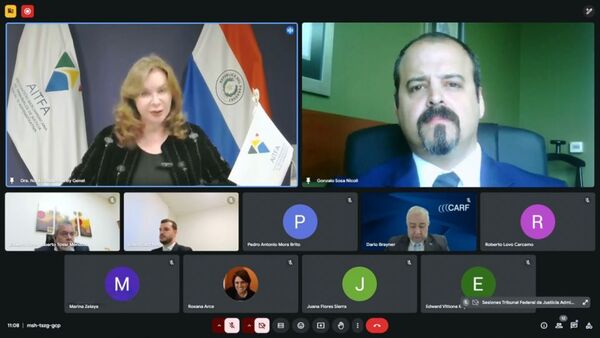 Magistrado brinda ponencia en presentación internacional