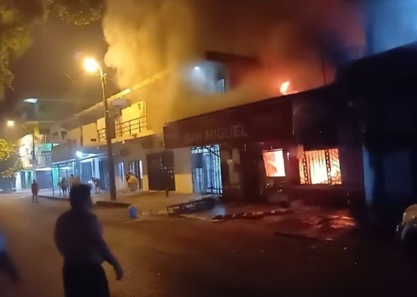 Pareja de adultos mayores muere tras incendio en su despensa en CDE - Unicanal