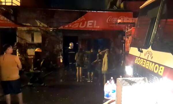 Pareja muere calcinada en incendio de una despensa en Ciudad del Este - ABC en el Este - ABC Color