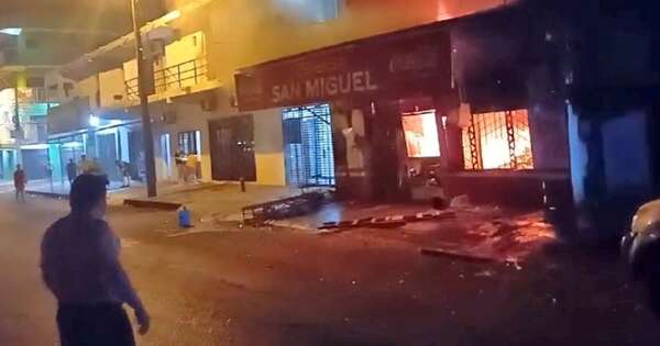 Diario HOY | Voraz incendio consume vivienda y cobra la vida de una pareja de abuelitos