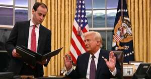 La Nación / “¡Estás despedido!”: Trump echará a más de mil funcionarios del equipo presidencial