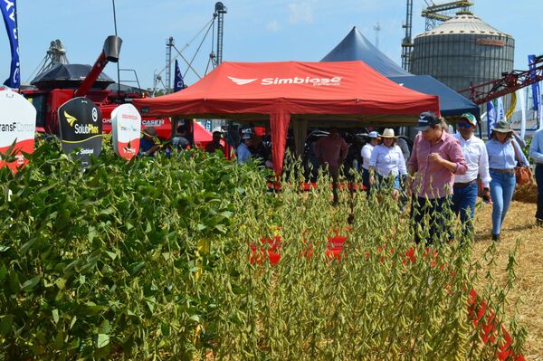 Simbiose propuso sus innovaciones sustentables para la agricultura en Sommerfeld