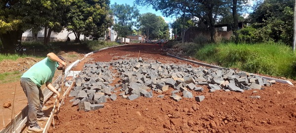 Avances significativos en las obras de empedrado de Cambyreta