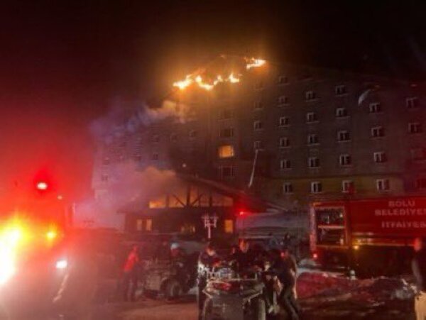 Turquía: incendio en hotel en estación de esquí deja al menos 66 muertos - 1000 Noticias