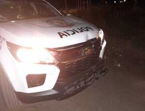 PERSECUCIÓN POLICIAL TERMINÓ EN CHOQUE DE UNA PATRULLERA EN ENCARNACIÓN - Itapúa Noticias