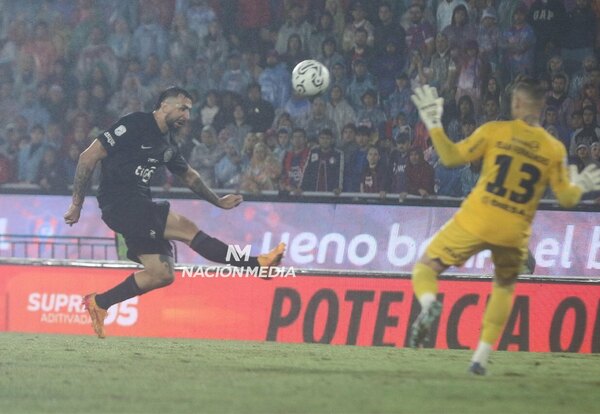 Versus / ¿Llega? La situación del "Oso" Pratto de cara a la Supercopa Paraguay