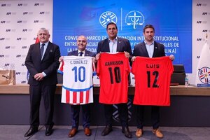 Versus / La APF firmó importante convenio para impulsar el conocimiento