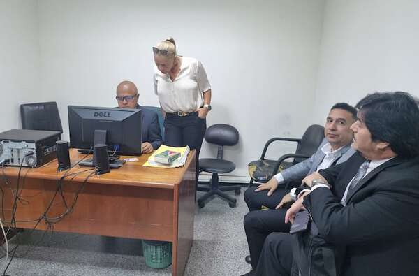Supuesto “reclutador de RGD” recusó a jueza y suspendió imposición de medidas - Nacionales - ABC Color