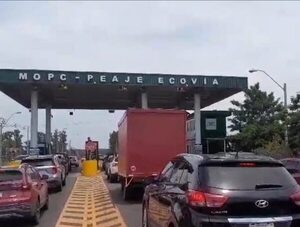 Conductores de plataformas se manifiestan contra aumento de tarifas · Radio Monumental 1080 AM