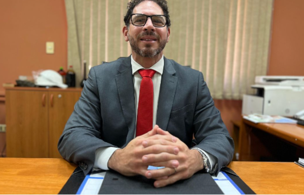 Viceministro pide a yerbateros de Paso Yobái que presenten pruebas y denuncien contaminación