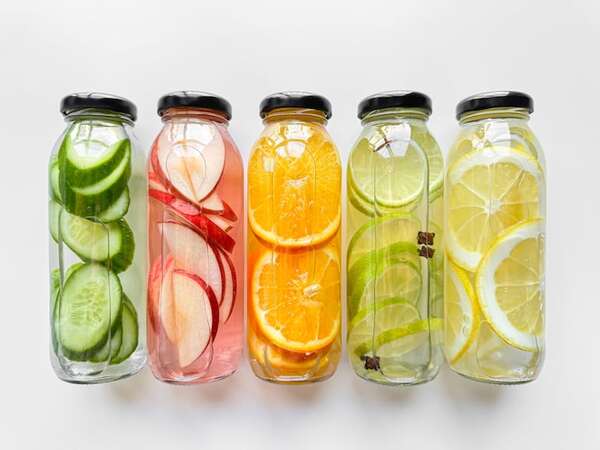 Técnicas para infusionar agua y mantenerte hidratado con estilo - Gastronomía - ABC Color