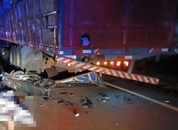 Motociclista muere tras impactar contra un camión en Caaguazú