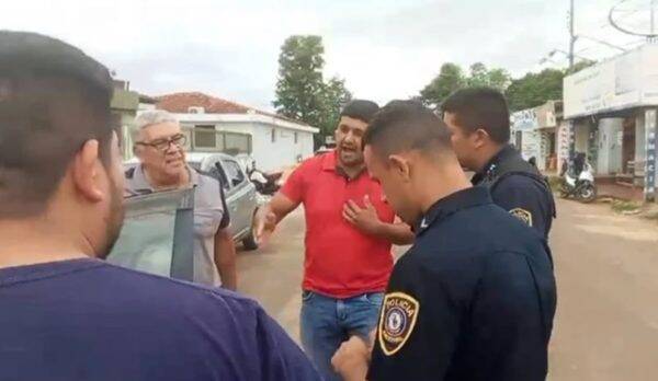 ¡Insólito! ¡Cerrajero casi se fue a la cacerolita por equivocarse de auto!