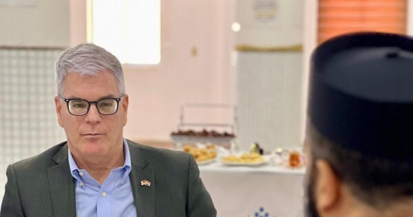 Trump nombra al encargado de negocios interino en Asunción y apura la salida de Ostfield
