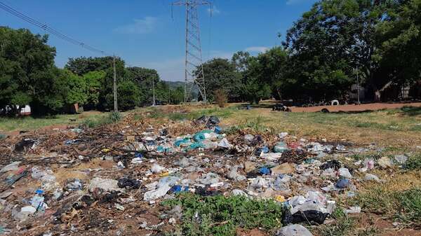 Mini vertederos de basura pululan en San Antonio - Nacionales - ABC Color