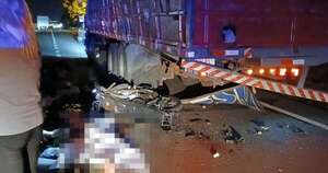 La Nación / Joven motociclista falleció tras impactar contra un camión en Caaguazú