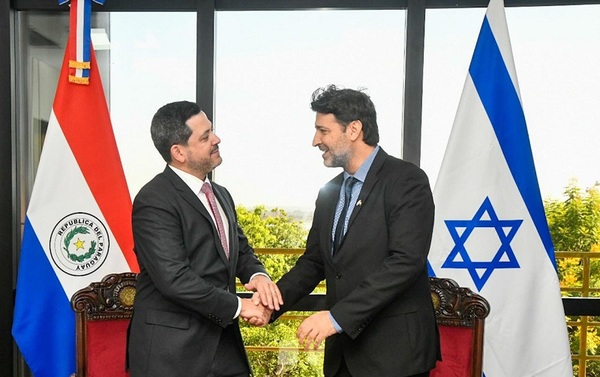 Latorre habló de cooperación con embajador de Israel
