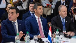 Leite sigue criticando al Gobierno y niega que Cartes sea el que manda