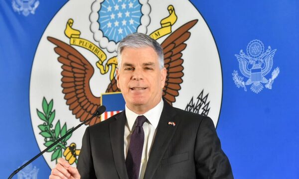 Cartismo celebra salida de embajador que informó históricas sanciones