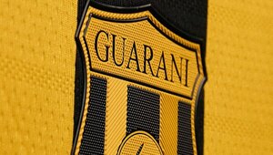 Versus / ¡Se revela la nueva camiseta de Guaraní!