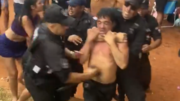 POLICÍAS DE MIGUEL PRIETO GOLPEARON BRUTALMENTE A UNOS INADAPTADOS