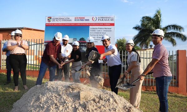 Palada inicial a las obras de ampliación de la Unidad de Salud de la Familia (USF) Santa Fé del Paraná