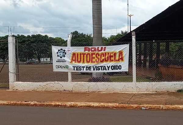 Surgen más denuncias contra autoescuelas que cobran caro por certificados en Minga Guazú - La Clave