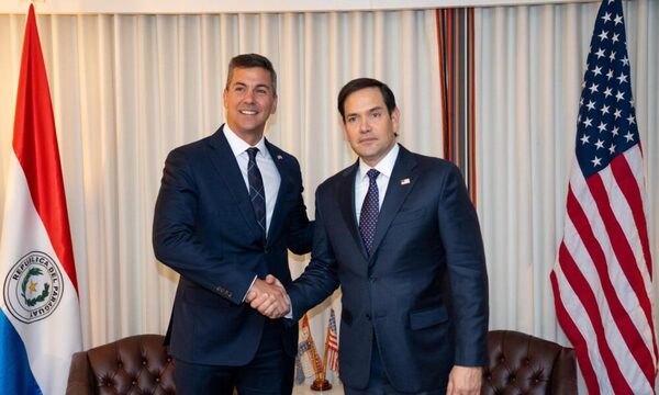 Peña, el primer presidente del mundo en ser recibido por el flamante secretario de Estado de yanquilandia