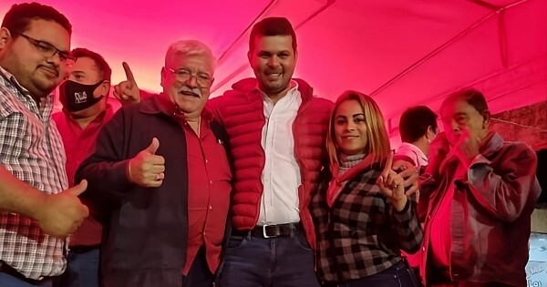 De la mano de Bachi, Edgar Martínez busca enfrentar a Julián Vega en Roque Alonso antes de ir por los Aranda