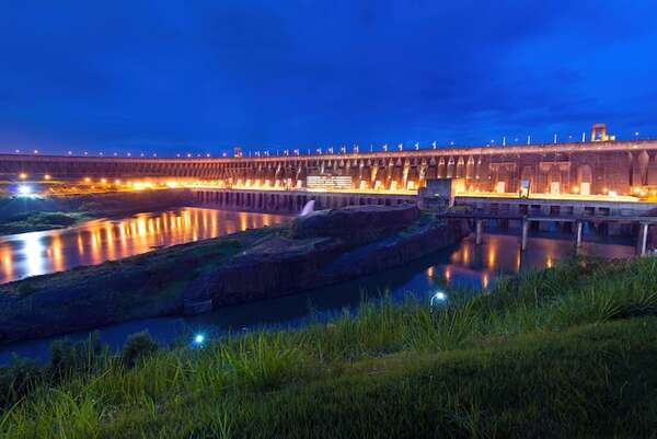 En Itaipú usan inteligencia artificial: dicen que no es una opción, sino una necesidad - Economía - ABC Color