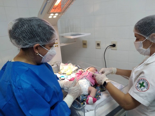 Remodelada sala de partos de Remansito recibe a su primer bebé - .::Agencia IP::.