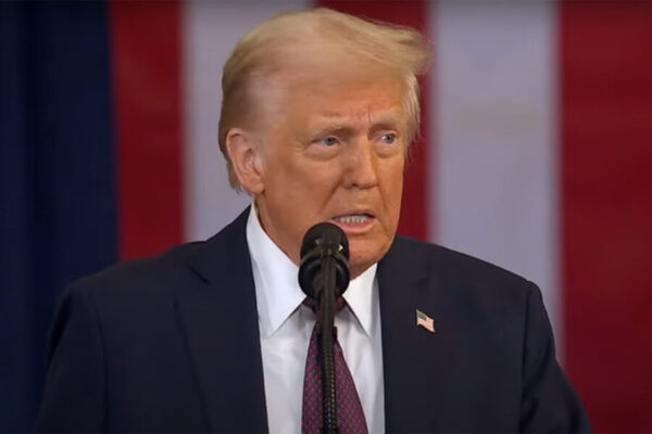 Agresividad, miedo y elevación, algunos gestos que reveló Trump - Portal Digital Cáritas Universidad Católica