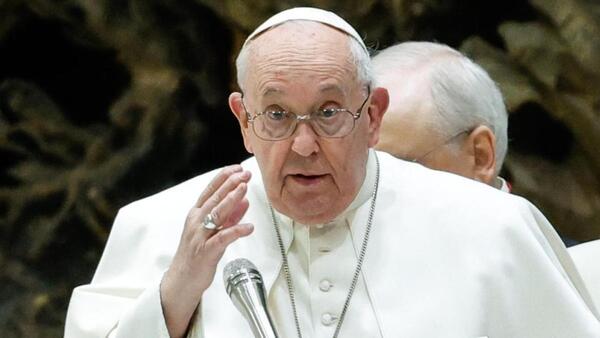 Papa Francisco dijo que los hijos no deben ser “rehenes” de los padres
