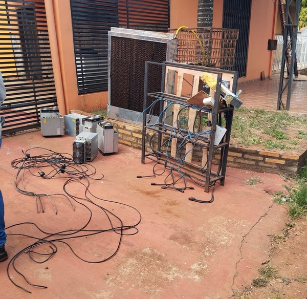 Incautan máquinas de criptominería en operativo en Ciudad del Este - ADN Digital
