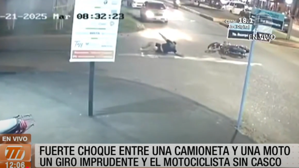 ¡Terrible choque por imprudencia al volante!