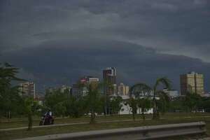 Se viene una tormenta con vientos de hasta 100 km/h este jueves y viernes - Clima - ABC Color