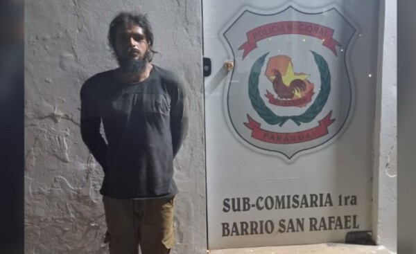 Imputan a joven que golpeó a su padre de 74 años