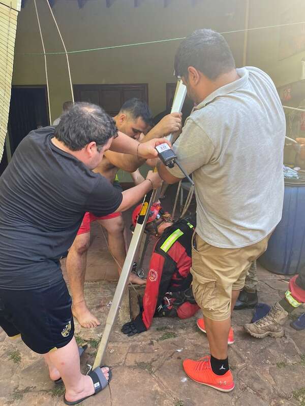 AUDIO: Rescataron a un niño y a un hombre atrapados en un pozo en Capiatá - Ancho Perfil - ABC Color