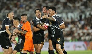 Versus / ¿Con sentimientos encontrados? Lo que dijo Roque Santa Cruz tras anotarle a Olimpia