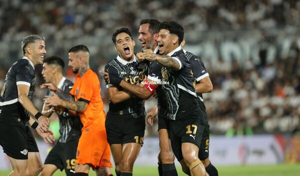 Versus / ¿Con sentimientos encontrados? Lo que dijo Roque Santa Cruz tras anotarle a Olimpia