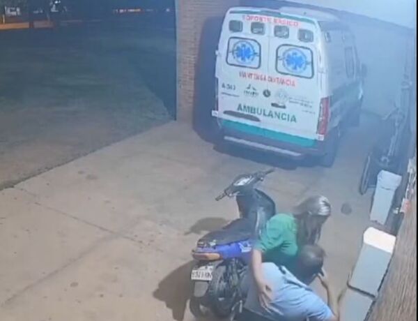 (VIDEO). Hombre fallece de infarto ante falta de atención en un hospital