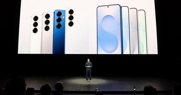Samsung Electronics presentó su nuevo teléfono insignia