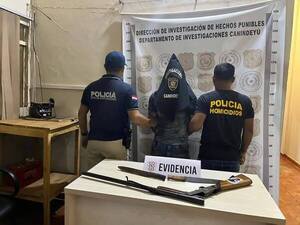 Hallan sin vida en la celda de una comisaría al presunto autor de un homicidio - 1000 Noticias