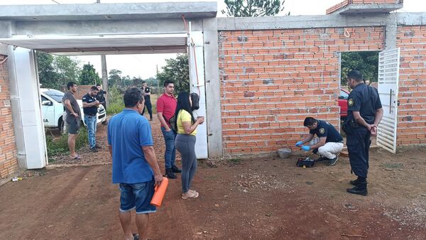En dos violentos asaltos, bandidos roban G. 25 millones, celulares, joyas y una moto - La Clave