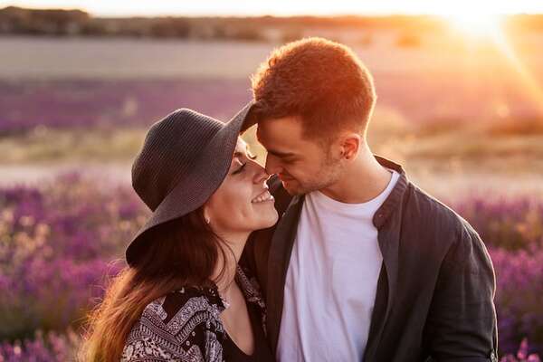 Relaciones amorosas con personas neurodivergentes: las claves para evitar malentendidos - Estilo de vida - ABC Color