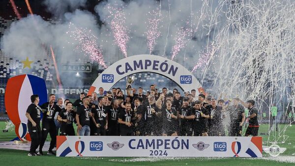 Libertad se corona bicampe贸n de la Supercopa de Paraguay
