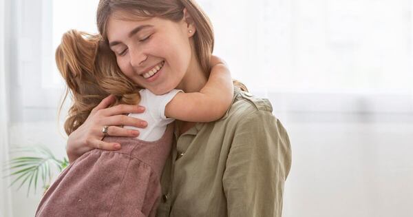 La Nación / El impacto de un gesto simple y cotidiano: un abrazo