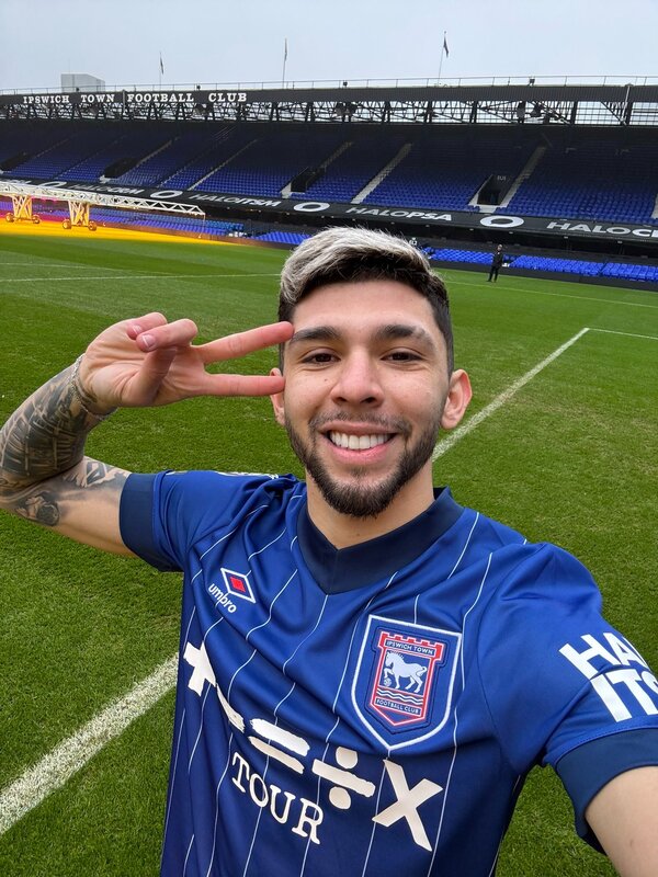 Enciso en Ipswich Town: “Agradecido con el club por creer en mí” - trece