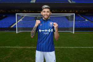 Ipswich Town presentó a Julio Enciso: "Daré lo mejor de mí en cada partido" - Unicanal